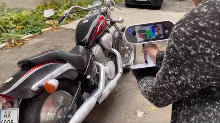 Artec Leo摩托车车整车3D扫描